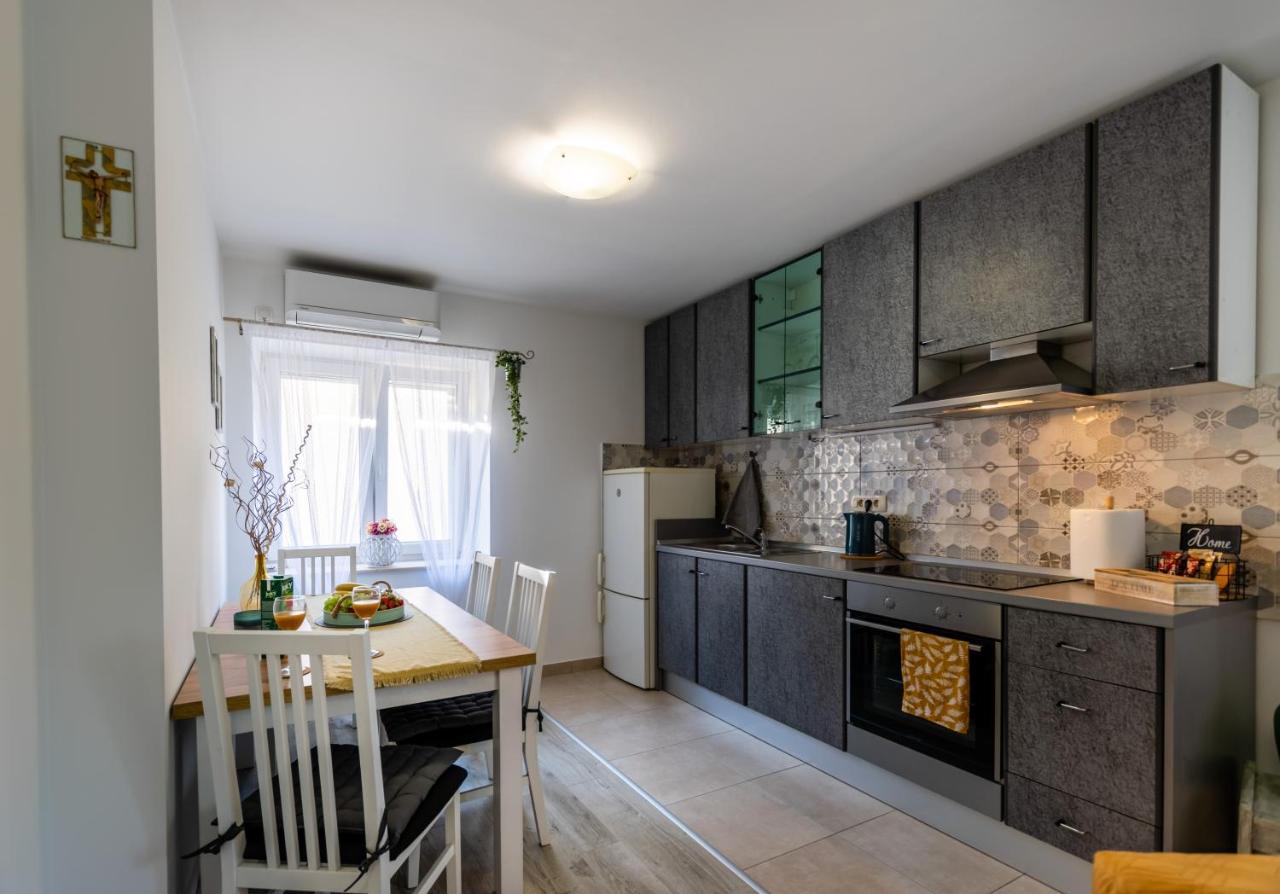 Apartman Tina Меткович Екстер'єр фото